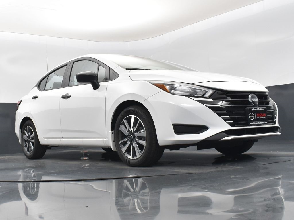 2025 Nissan Versa 1.6 S photo 27