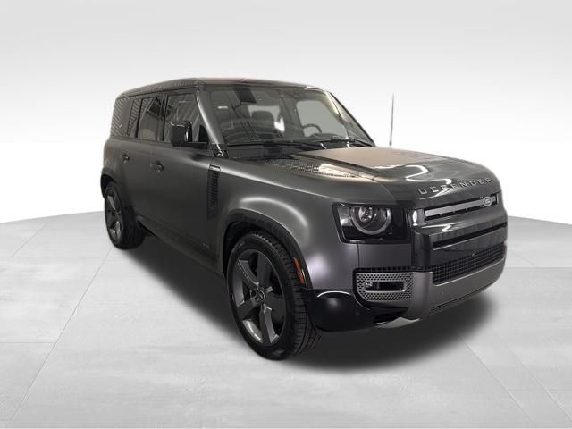 2023 Land Rover Defender 110 Carpathian Edition photo 3