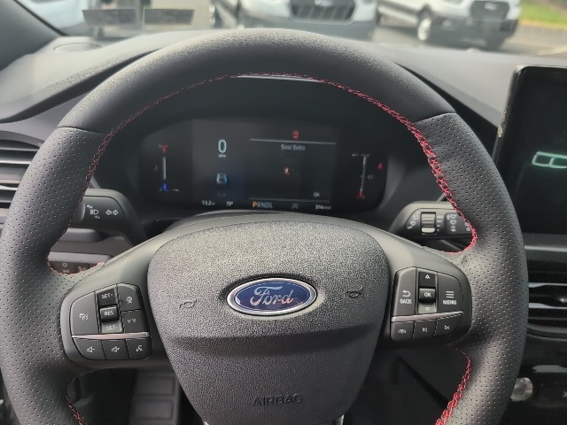 2025 Ford Escape Hybrid ST-Line Select photo 14
