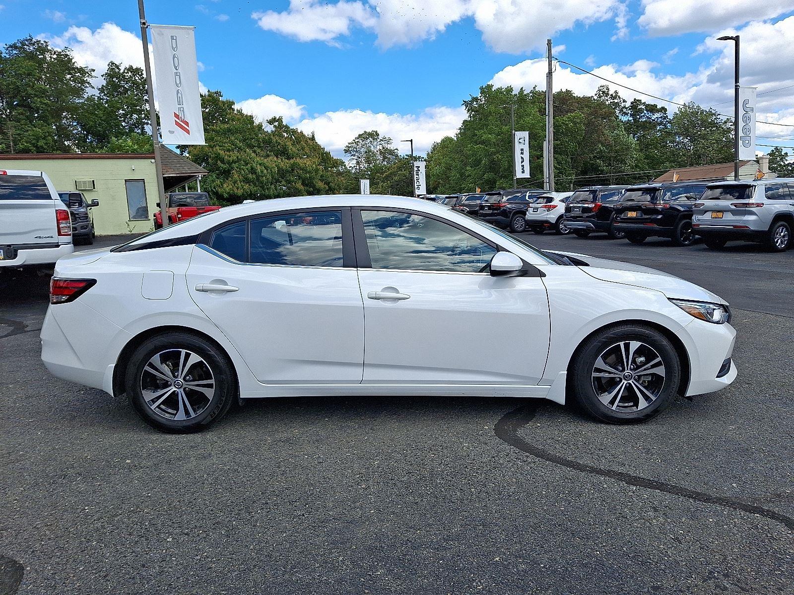 2023 Nissan Sentra SV photo 7