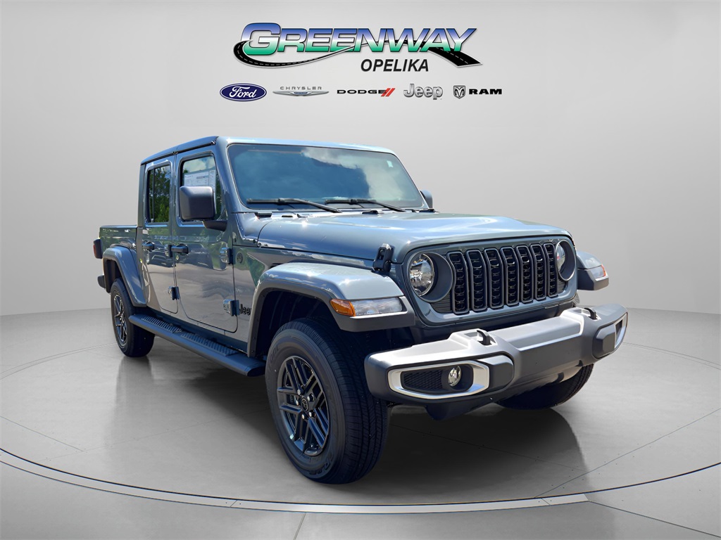 2025 Jeep Gladiator Sport S's photo