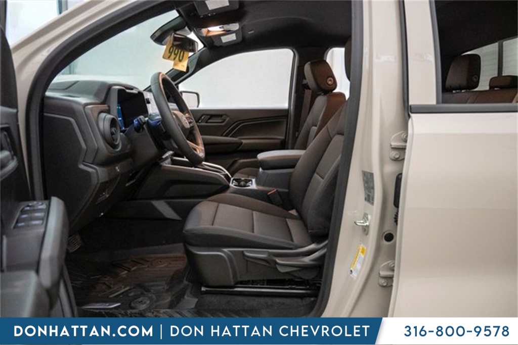 2026 Chevrolet Colorado Trail Boss photo 4