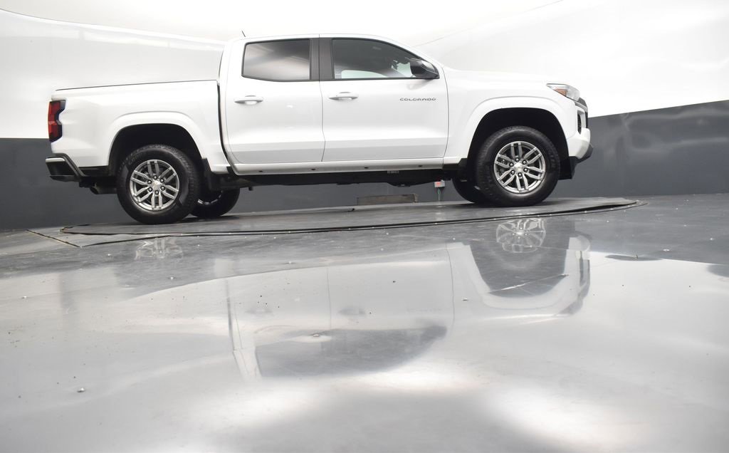 2024 Chevrolet Colorado LT photo 45