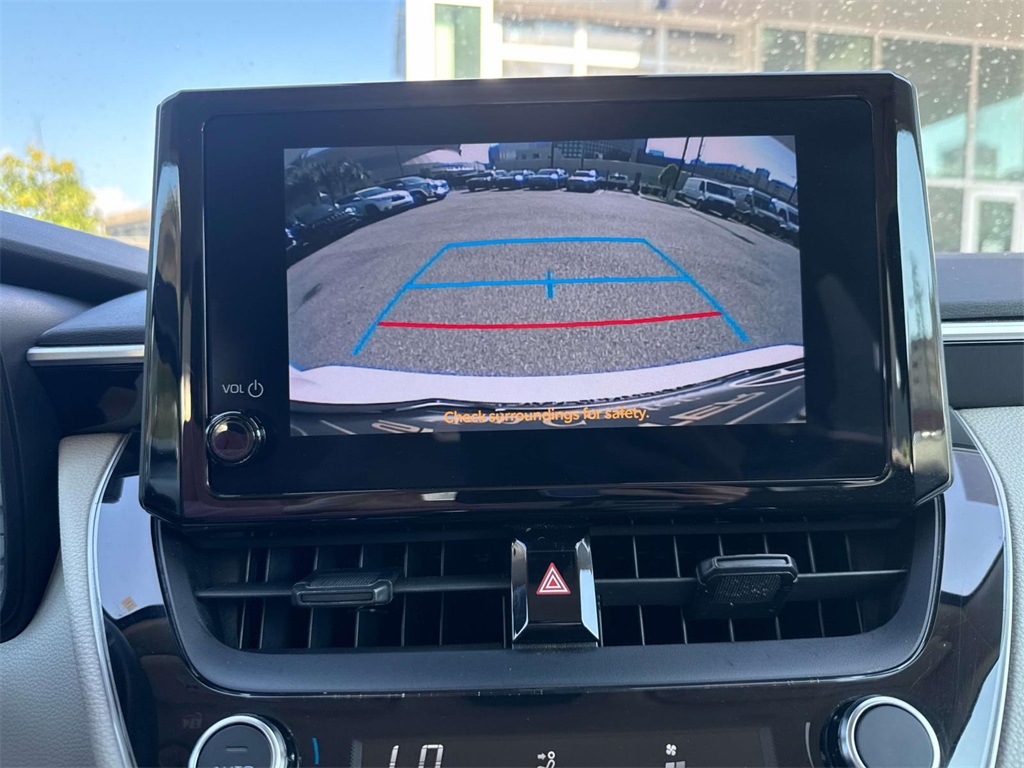 2023 Toyota Corolla LE photo 22