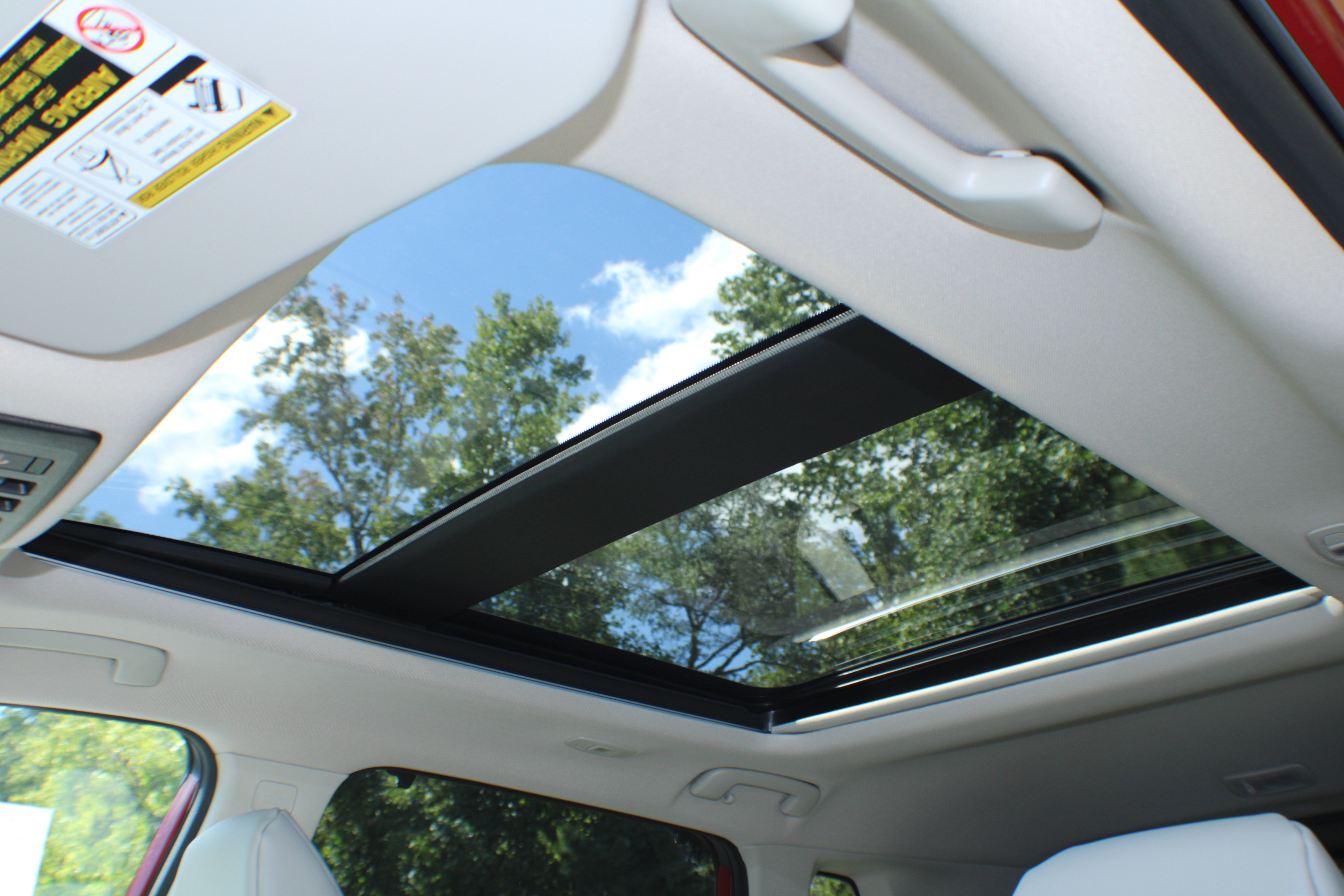 2026 Nissan Rogue SV photo 2