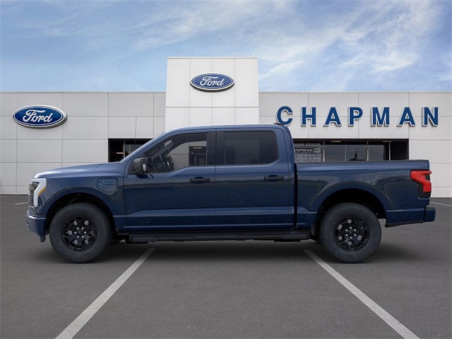 2025 Ford F-150 Lightning XLT photo 3