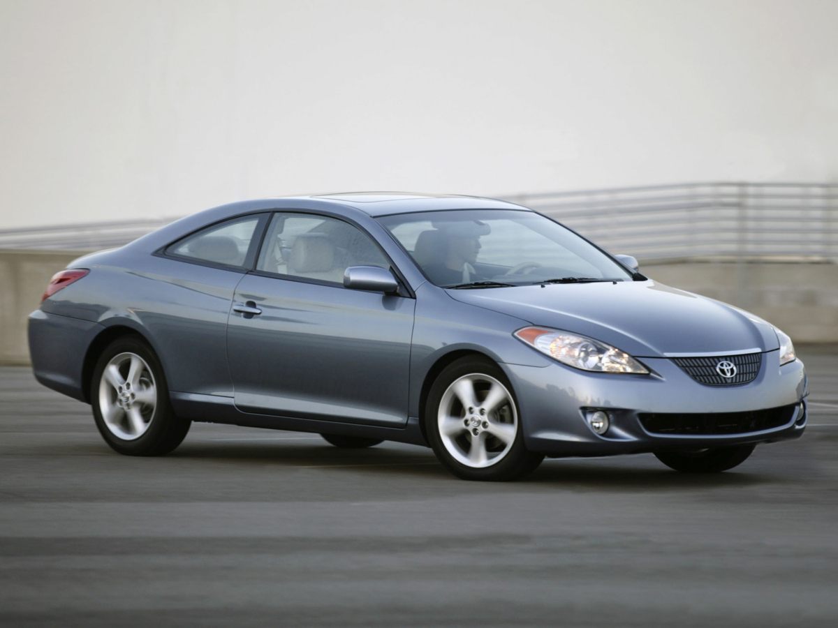 2004 Toyota Camry Solara SE's photo