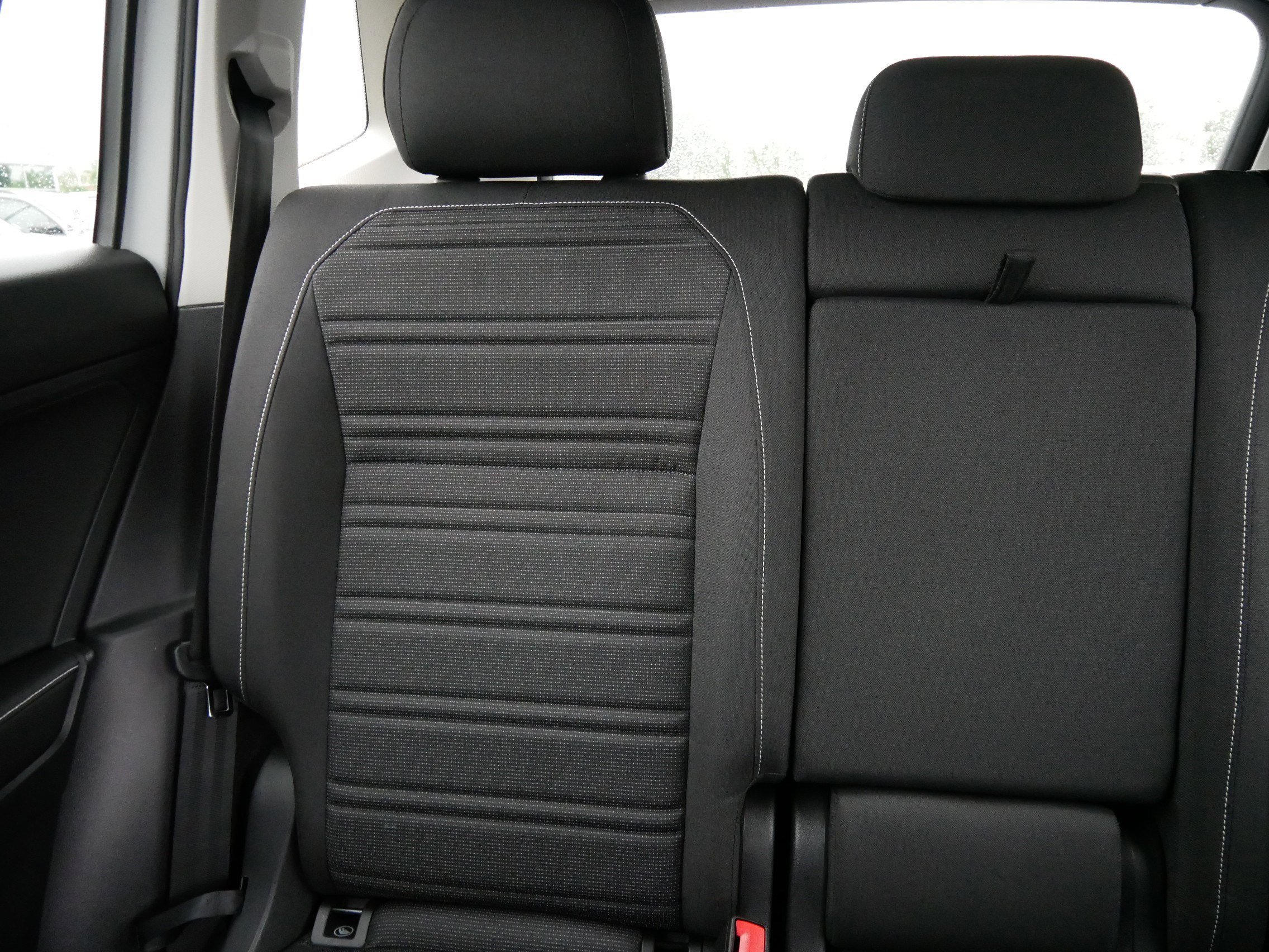 2022 Volkswagen Tiguan S photo 12
