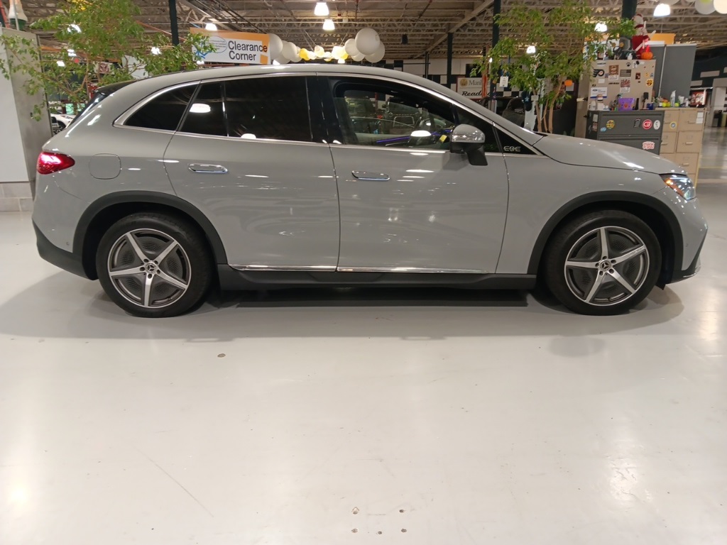 2023 Mercedes Benz EQE SUV 350 4MATIC photo 2