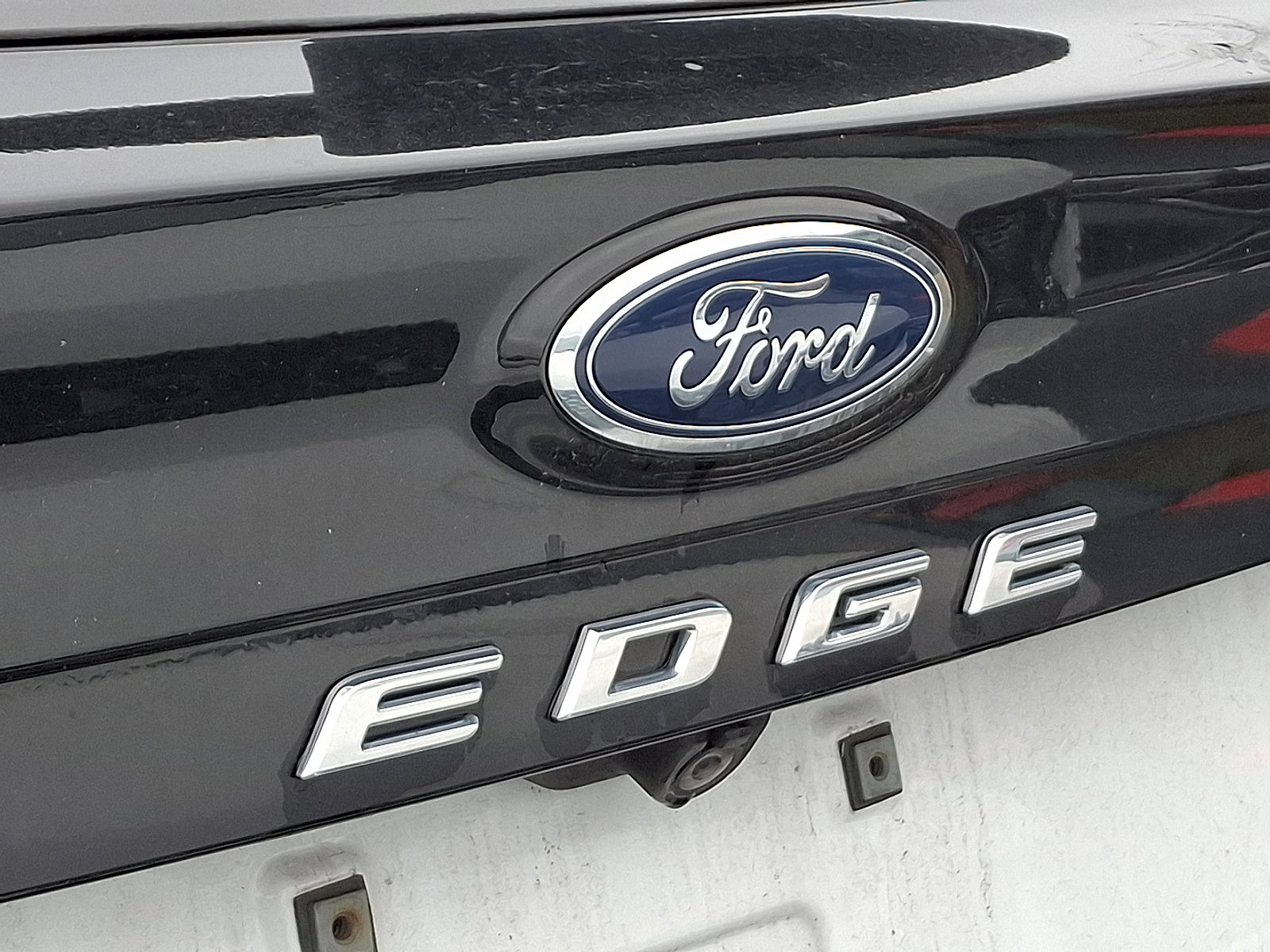 2022 Ford Edge SEL photo 4