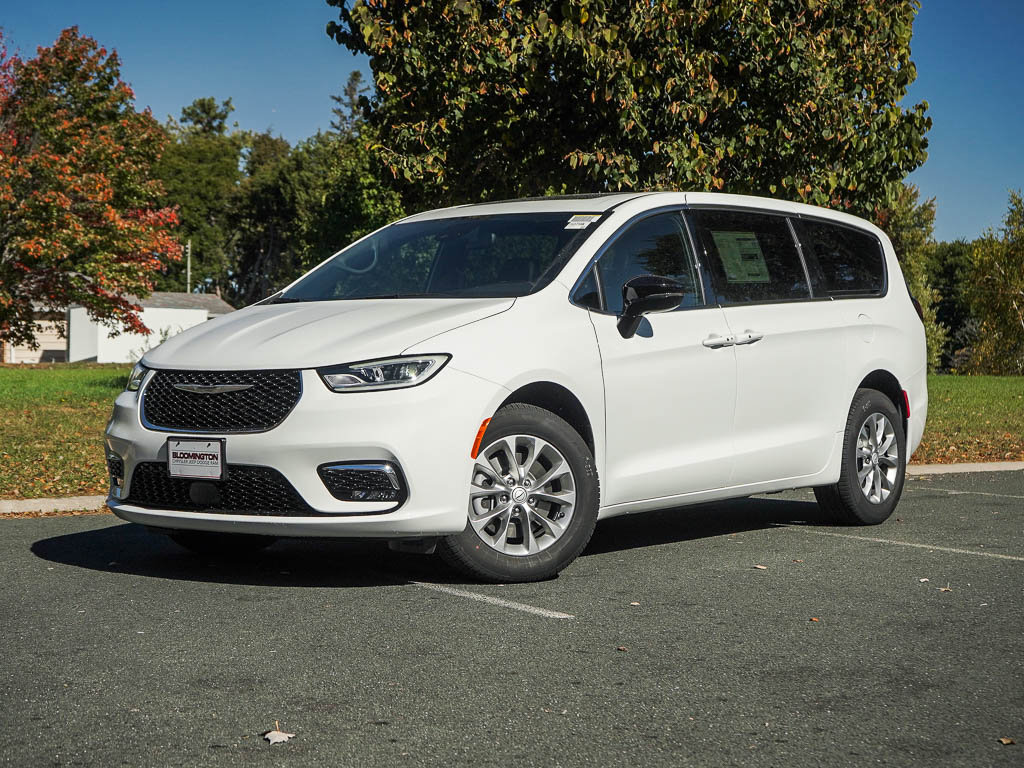 2026 Chrysler Pacifica