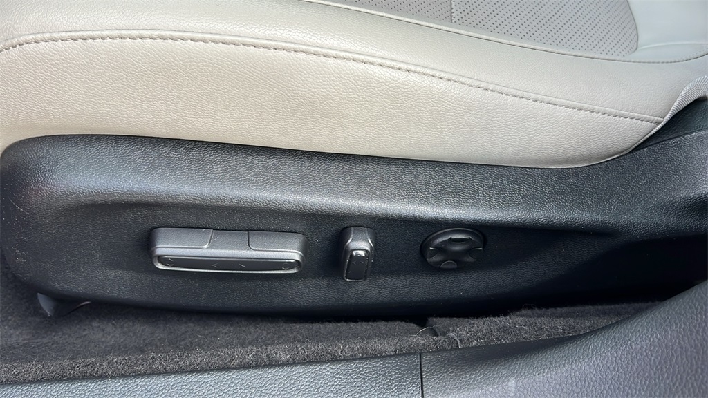 2018 Honda Accord Touring photo 10