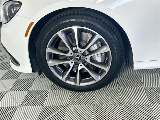 2023 Mercedes Benz E 450 photo 30