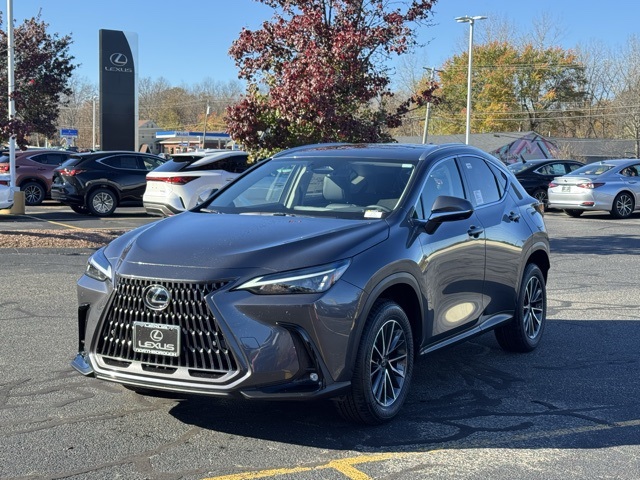 2026 Lexus NX PHEV 450h+'s photo