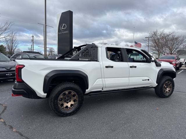 2025 Toyota Tacoma Trailhunter photo 3