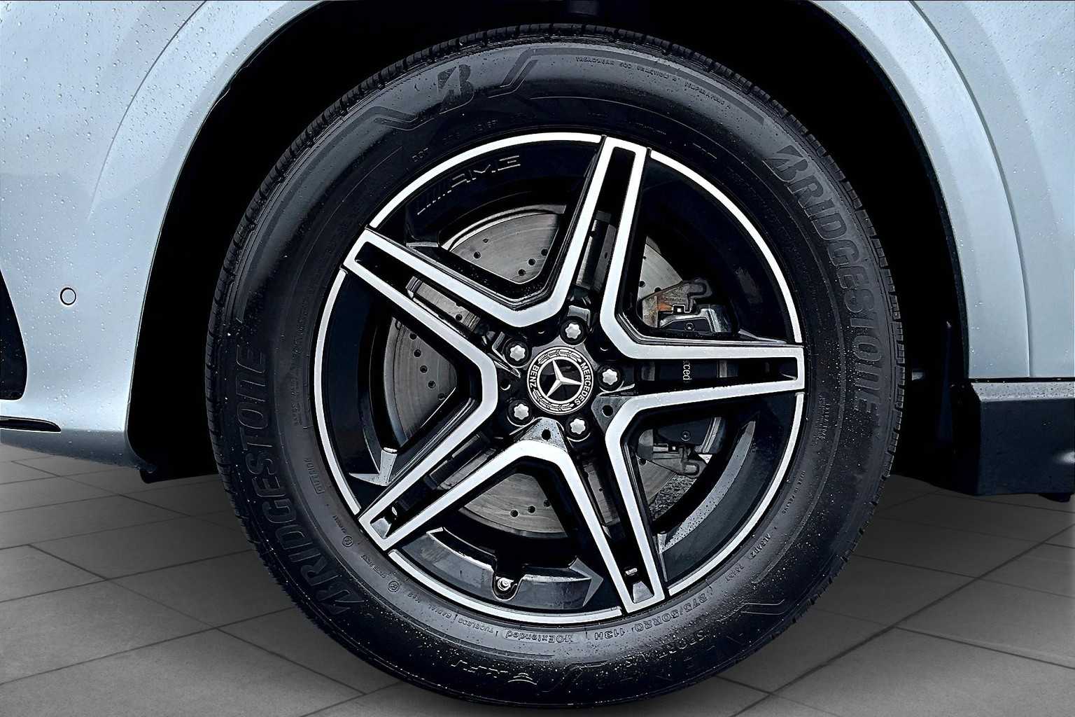 2025 Mercedes Benz GLE 450e 4MATIC photo 9