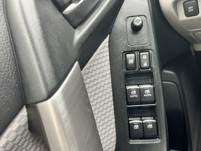 2017 Subaru Forester 2.5i photo 23