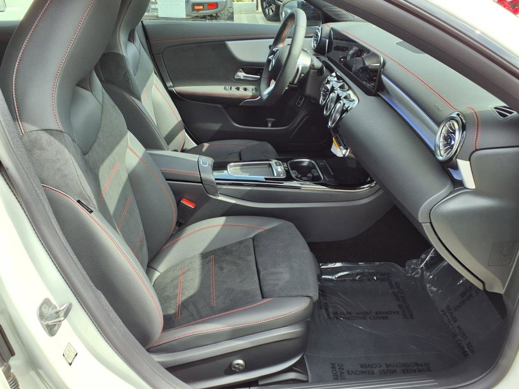 2026 Mercedes Benz CLA 250 photo 12