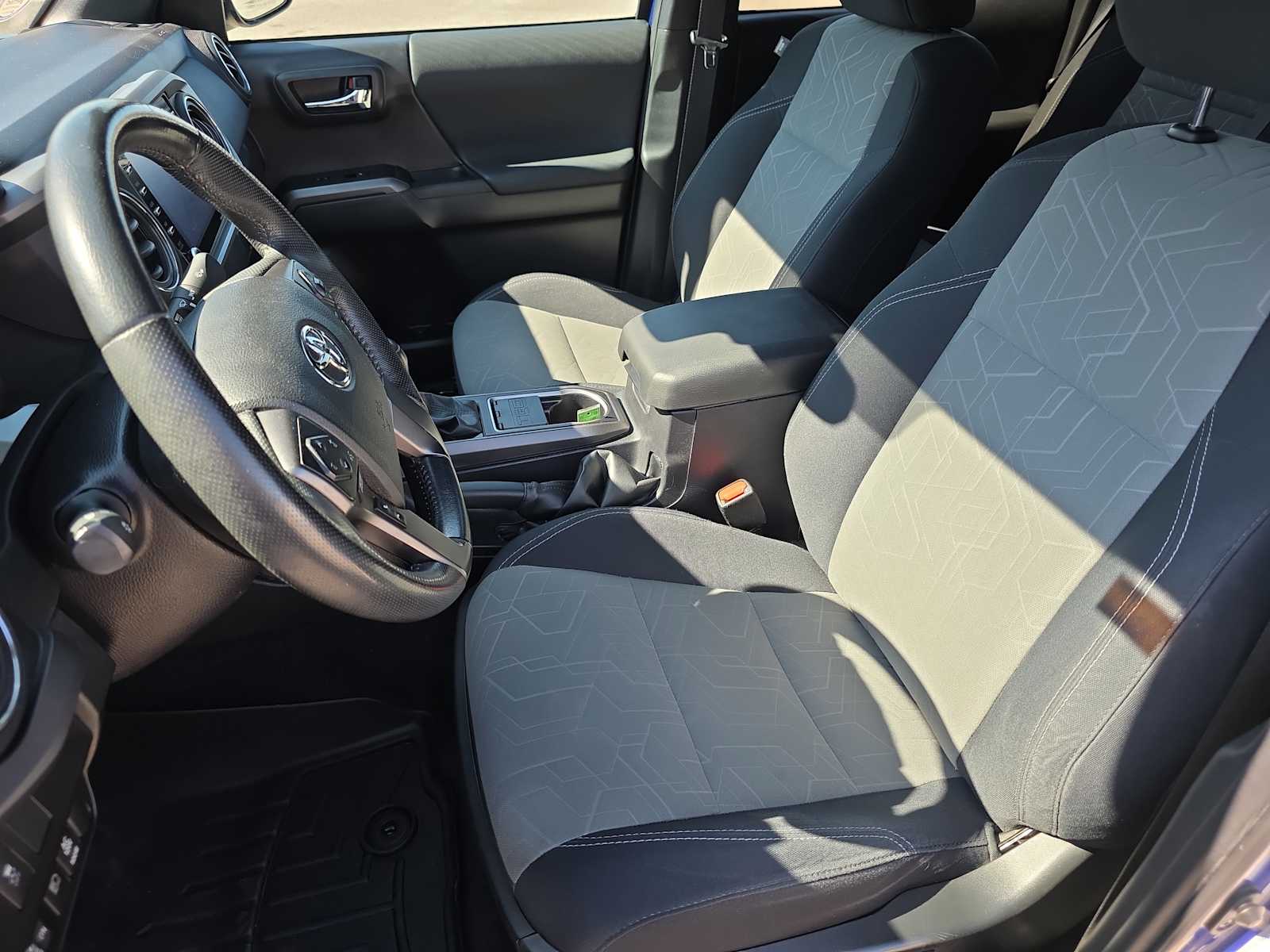 2022 Toyota Tacoma TRD Sport 4x4 photo 26