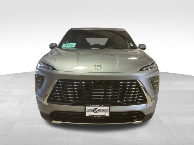 2026 Buick Enclave Avenir photo 2