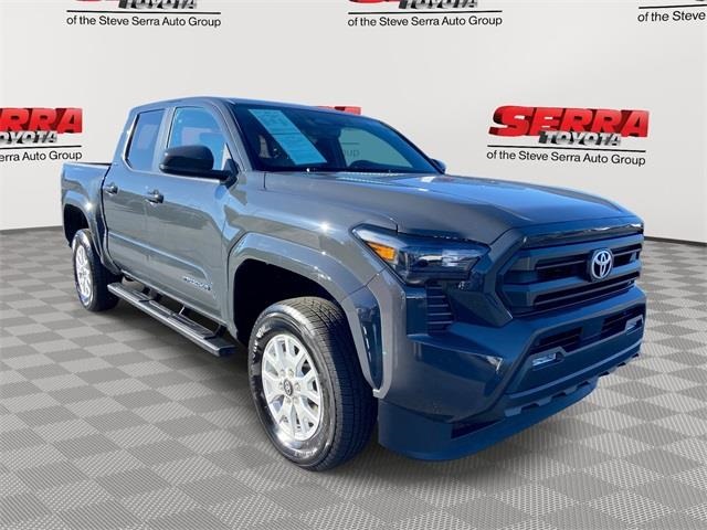 2024 Toyota Tacoma SR5's photo