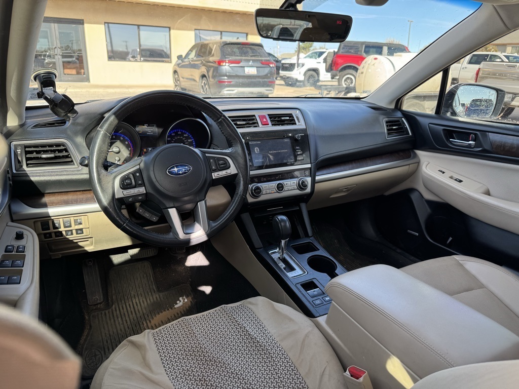 2017 Subaru Outback Limited photo 2