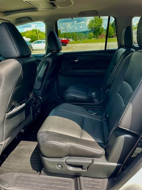 2022 Honda Pilot Touring photo 4