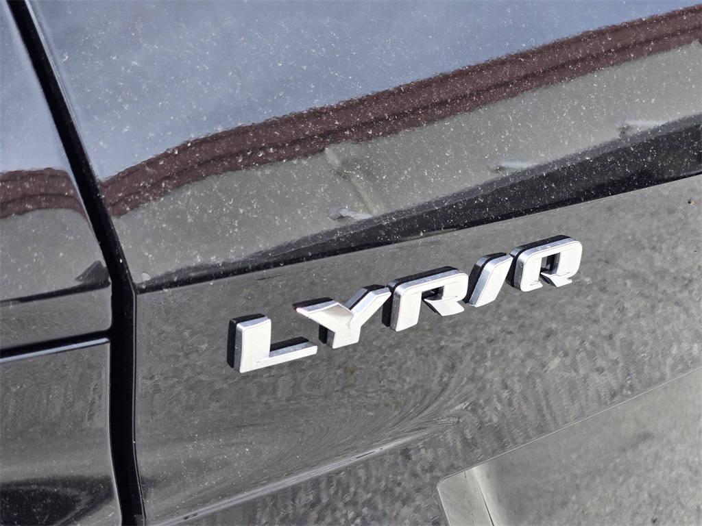 2025 Cadillac Lyriq Luxury photo 6