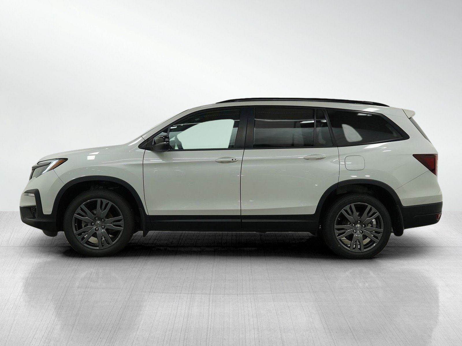Used 2022 Honda Pilot Sport with VIN 5FNYF6H30NB077785 for sale in Hopkins, Minnesota