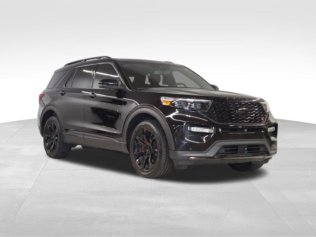 2023 Ford Explorer ST photo 3