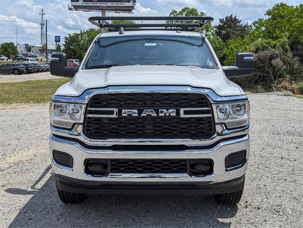 2024 Ram 3500 Tradesman photo 4