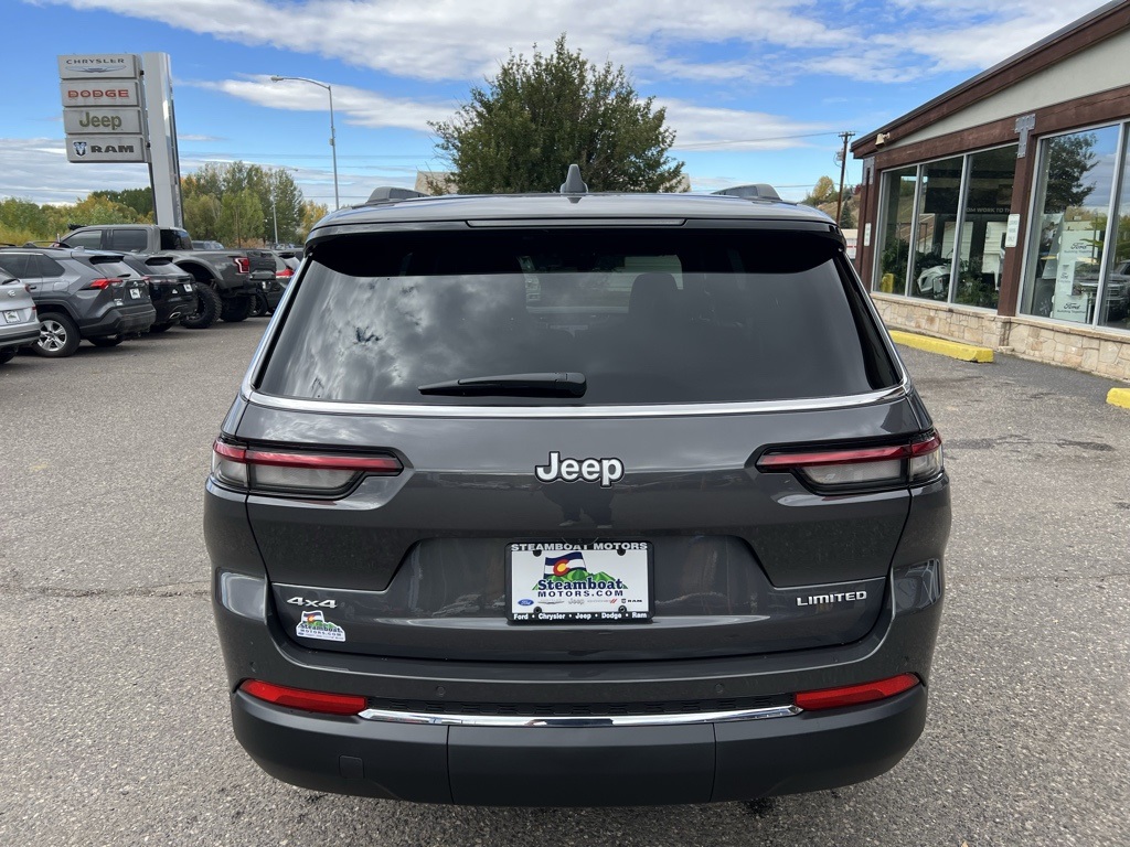 2025 Jeep Grand Cherokee Limited photo 2