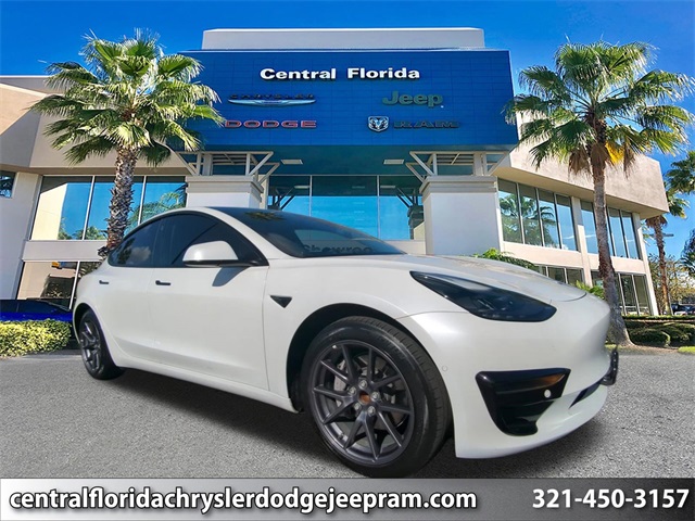 2021 Tesla Model 3 Base's photo