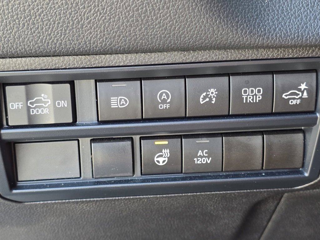 2025 Toyota Tundra Limited Platinum photo 11