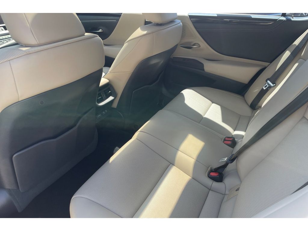 2020 Lexus ES 350 Base photo 13