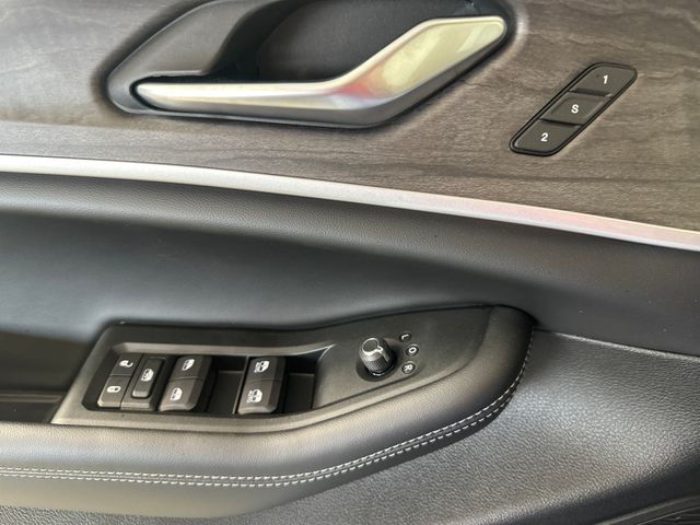 2025 Jeep Grand Cherokee Limited photo 15