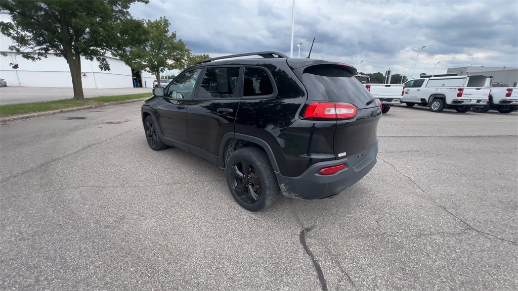 2017 Jeep Cherokee Sport Altitude photo 5