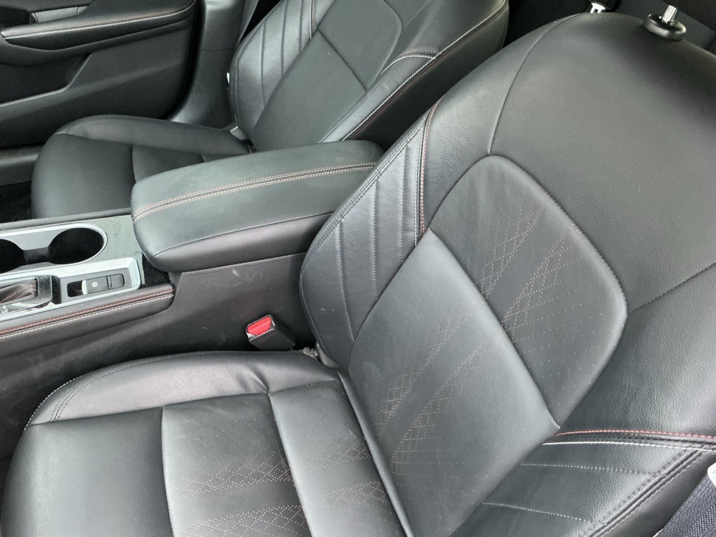 2025 Nissan Altima 2.5 SR photo 4