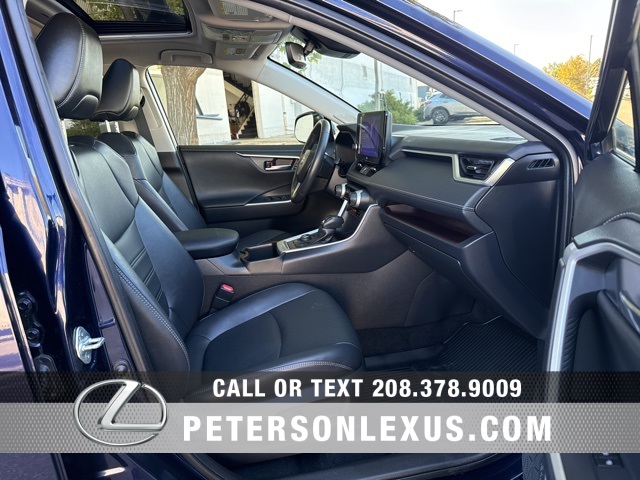 2023 Toyota RAV4 Hybrid Limited photo 10