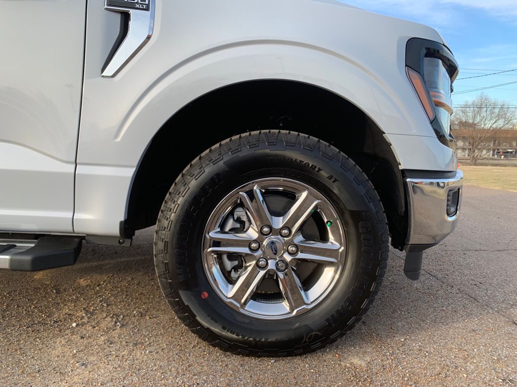 2025 Ford F-150 XLT photo 9