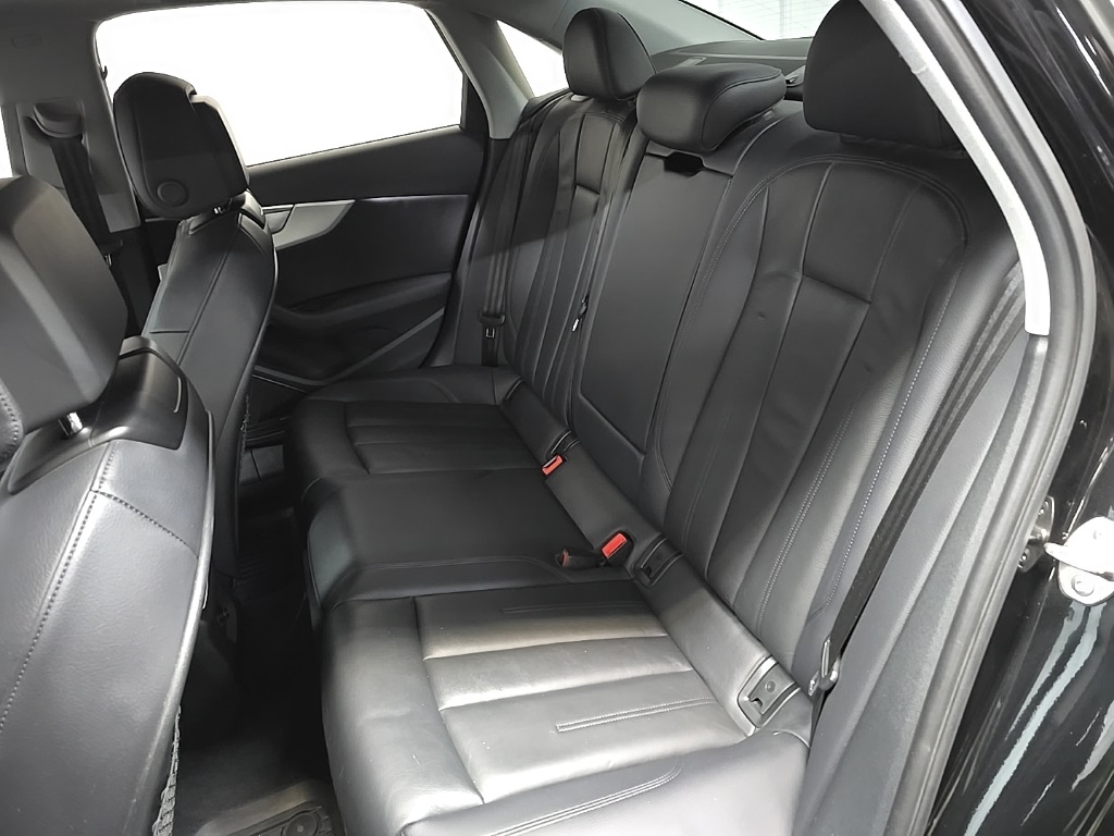 2018 Audi A4 2.0T Premium Plus Quattro photo 30