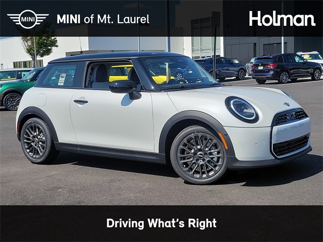 2025 MINI Hardtop 2 Door Base's photo