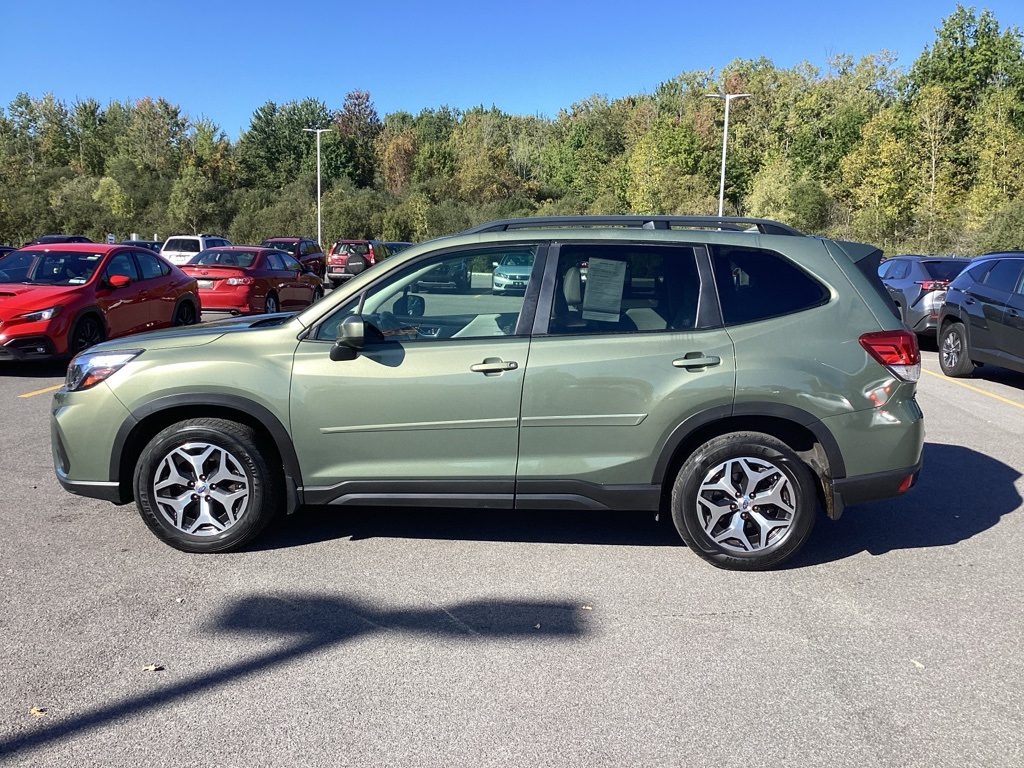2019 Subaru Forester Premium photo 4