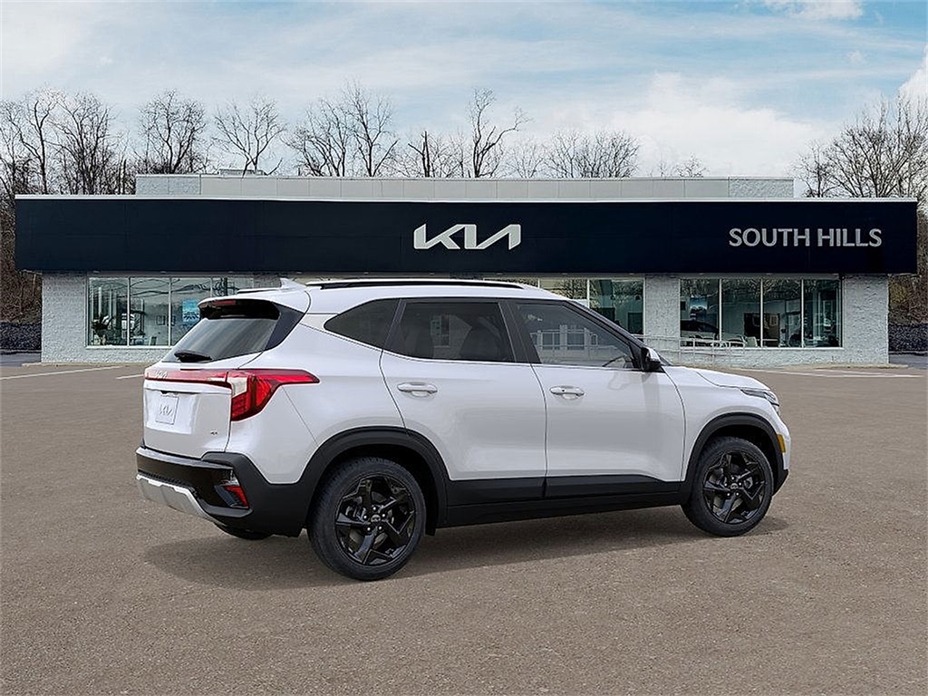 2026 Kia Seltos EX photo 2