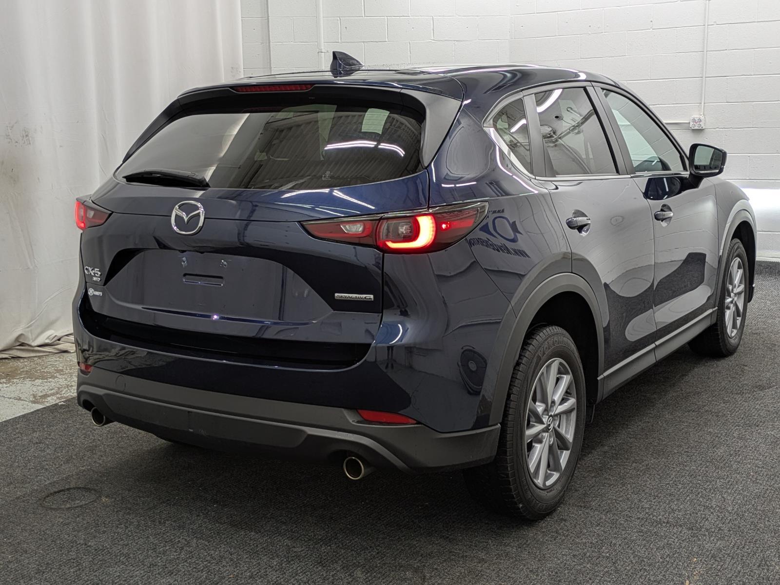 2022 Mazda CX-5 2.5 Select photo 2