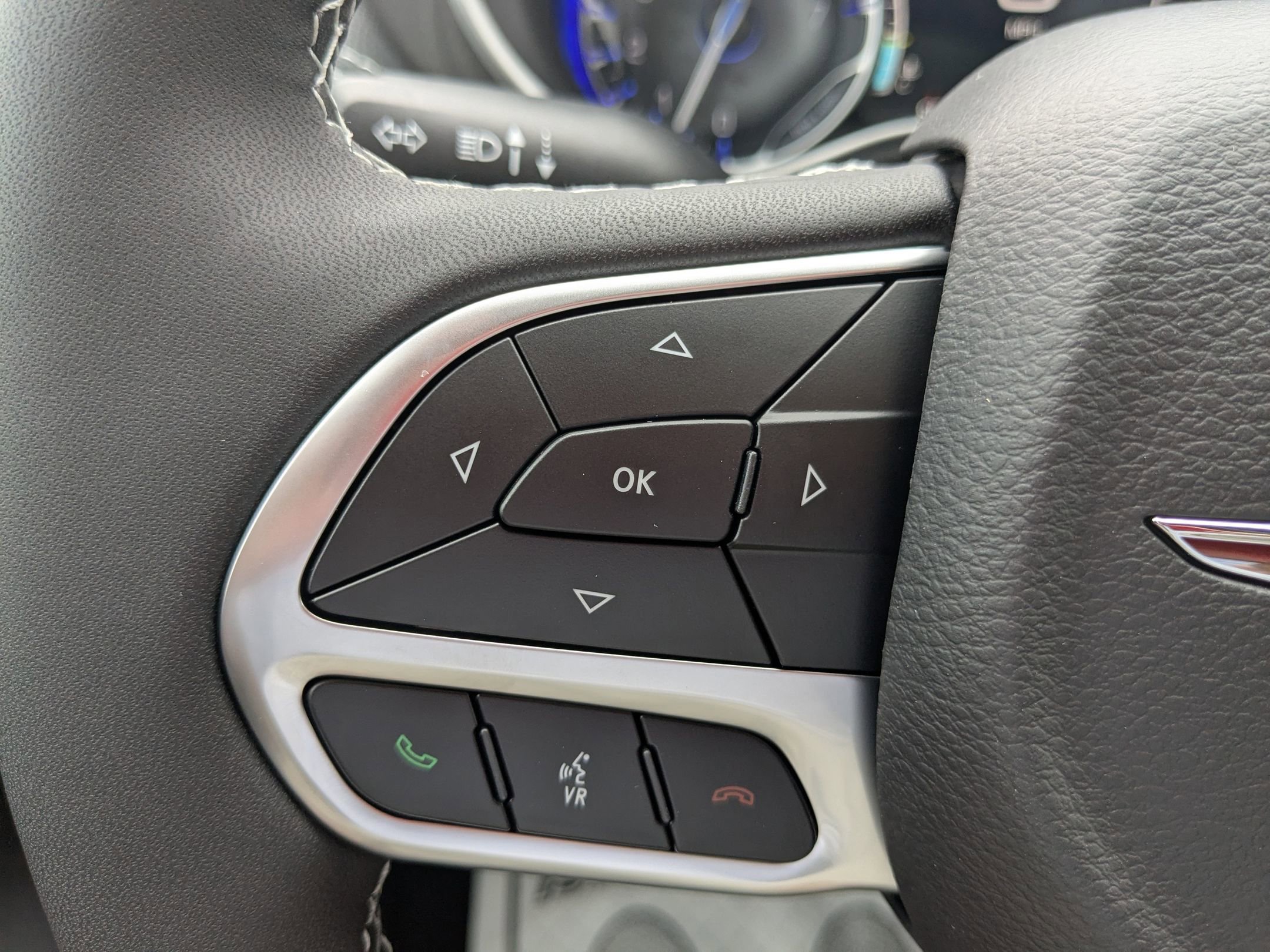 2026 Chrysler Pacifica photo 16