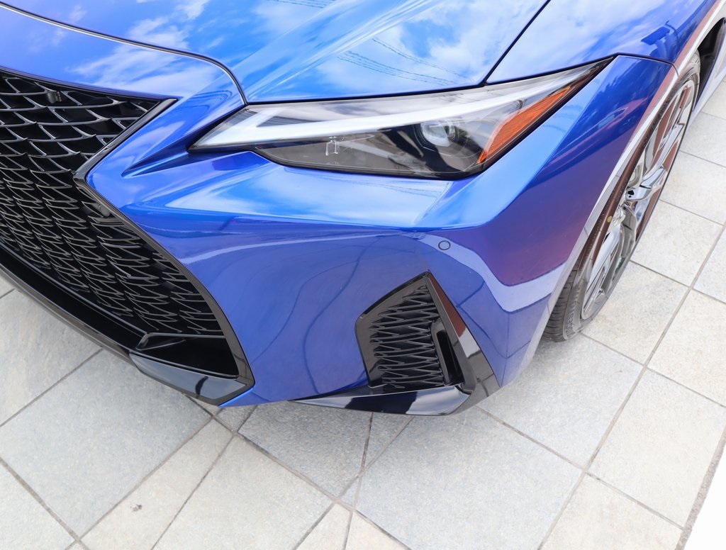 2025 Lexus IS 350 F SPORT photo 15