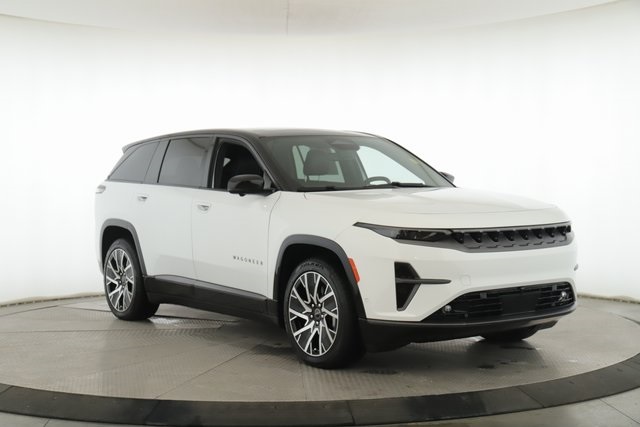 Used 2025 Jeep Wagoneer S Limited with VIN 3C4RJNCK0ST576529 for sale in Findlay, OH