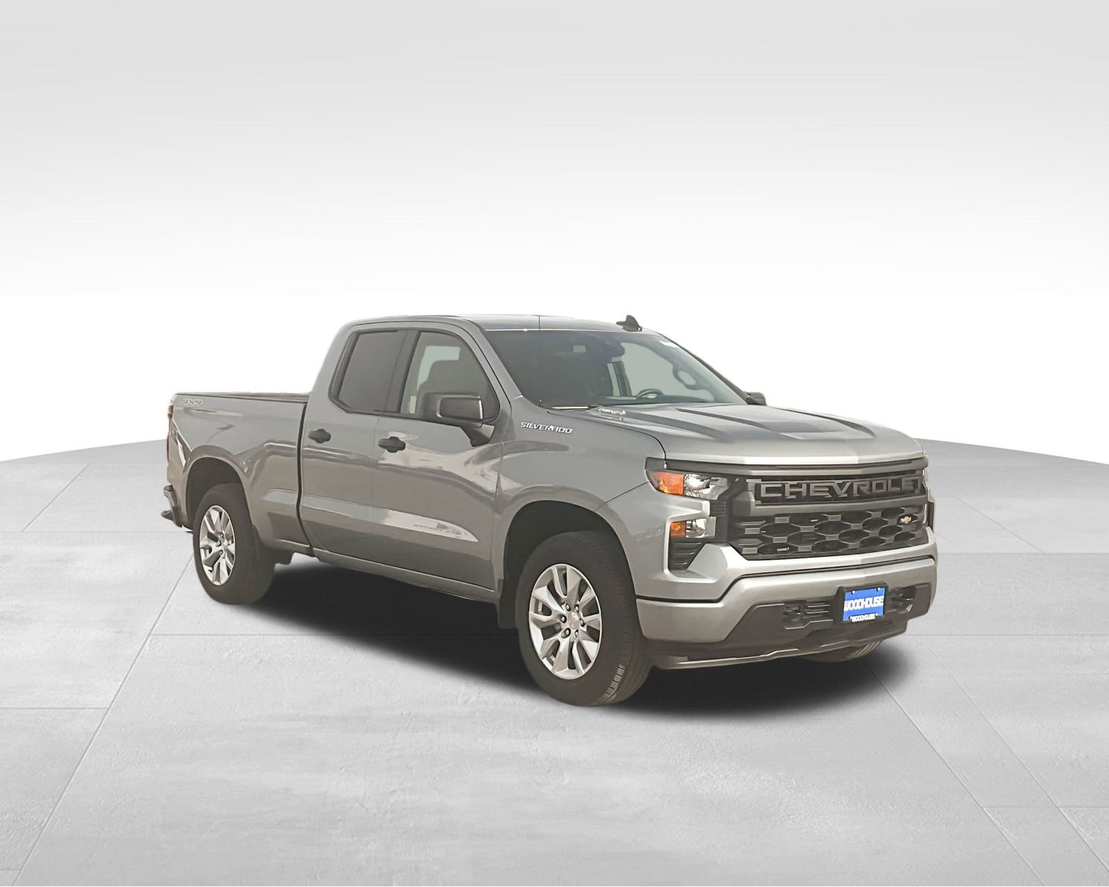 2025 Chevrolet Silverado 1500 Custom photo 3