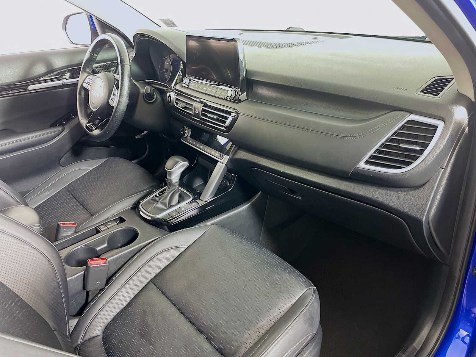 2022 Kia Seltos SX photo 28